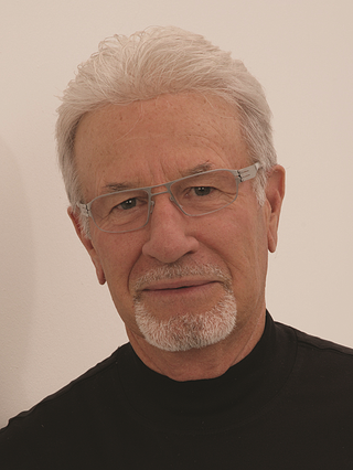 Dr_Mike_Schuster_Headshot.png